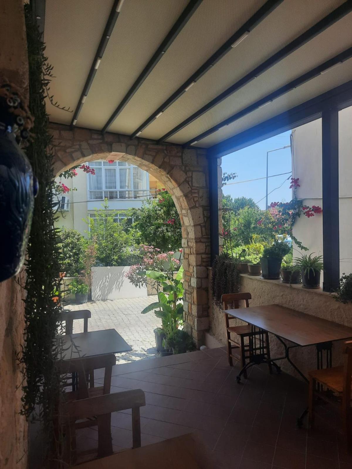 Adil Pansiyon Çeşme Εξωτερικό φωτογραφία